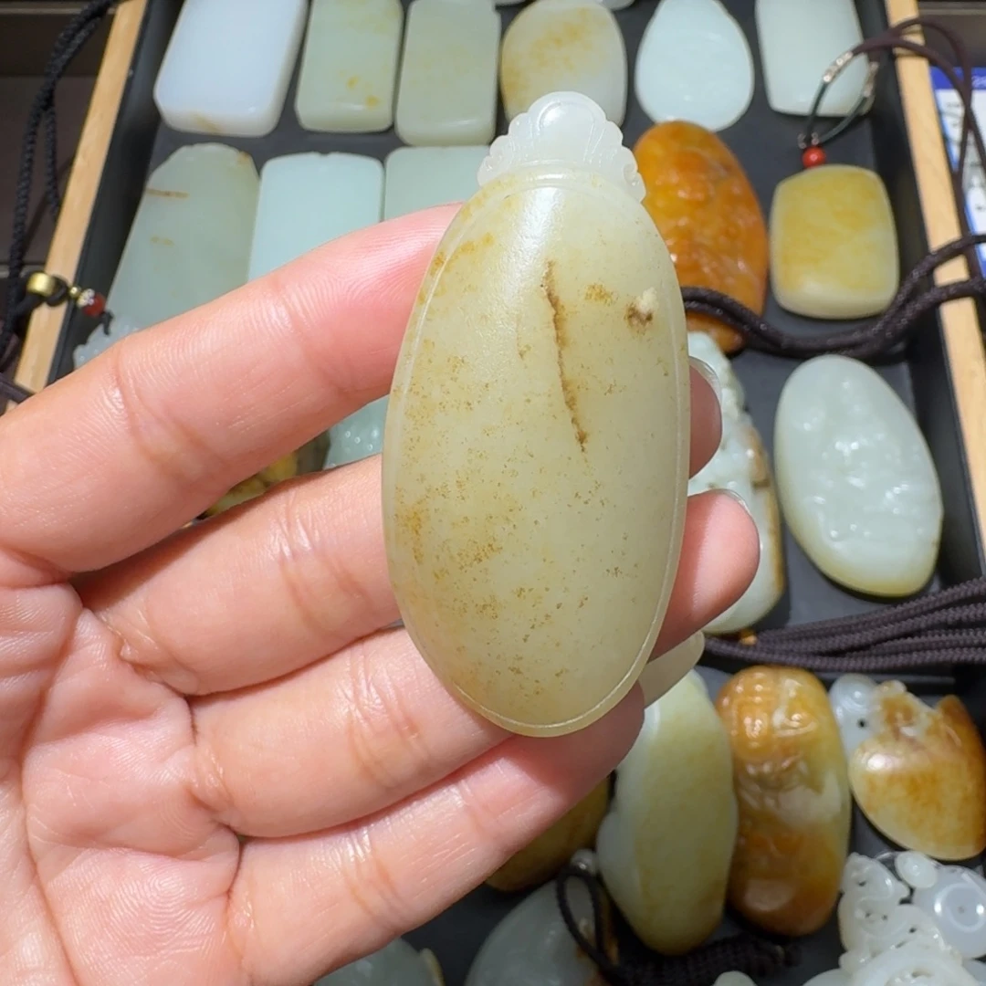 和田玉未镶嵌吊坠(不含链)