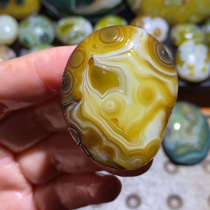 未镶嵌玛瑙/玉髓珠宝半成品75