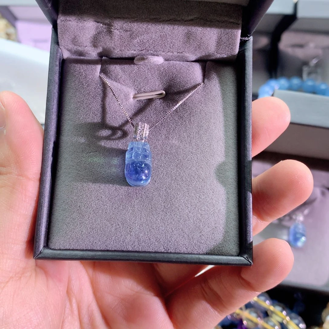 水晶手串未镶嵌?****?海蓝宝吊坠
