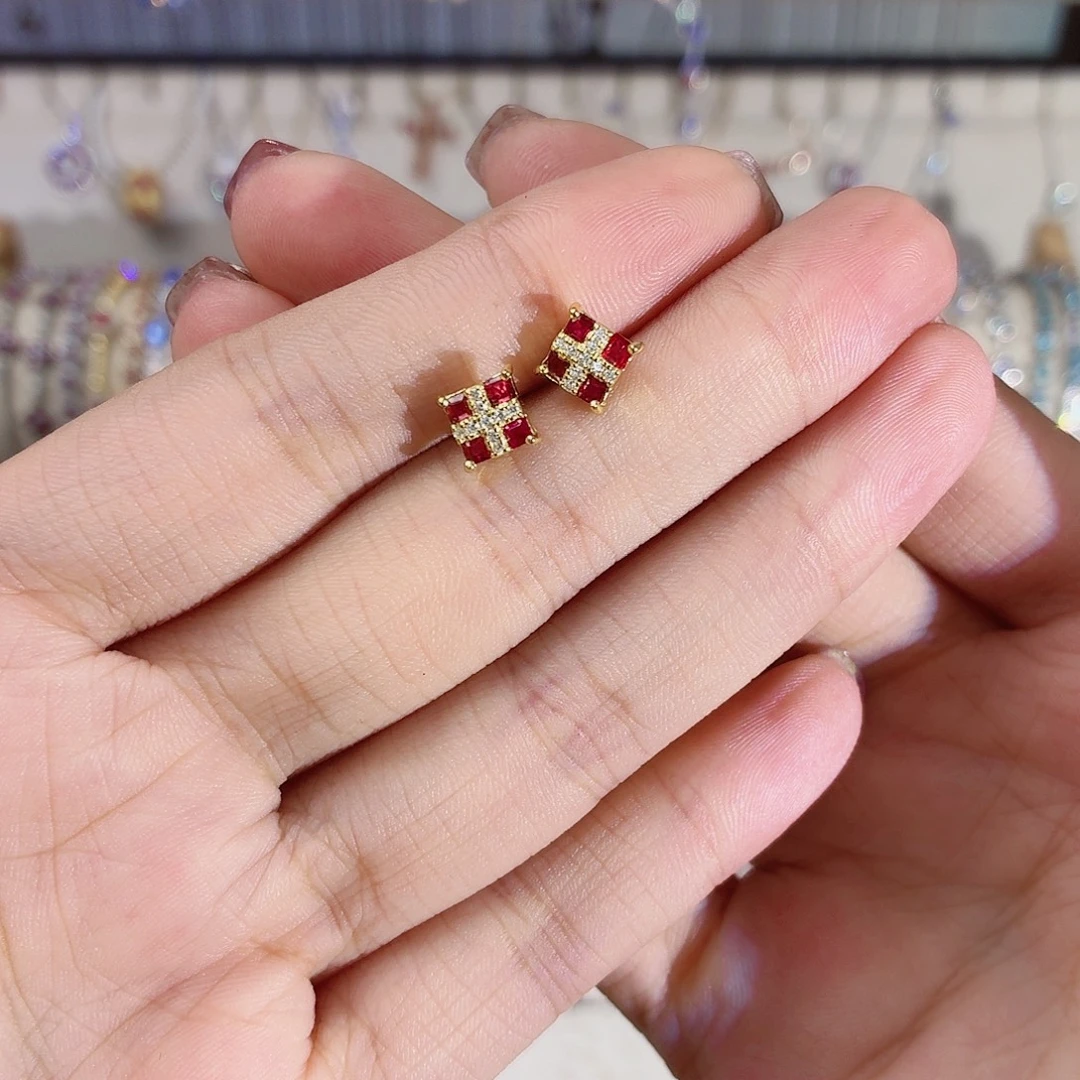 银S925镶嵌红宝石耳饰