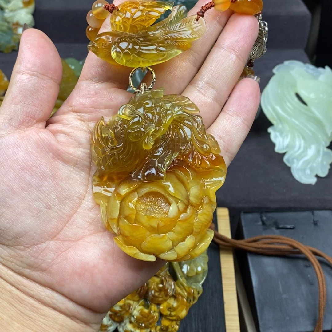 k***y蛇纹石玉未镶嵌颈饰