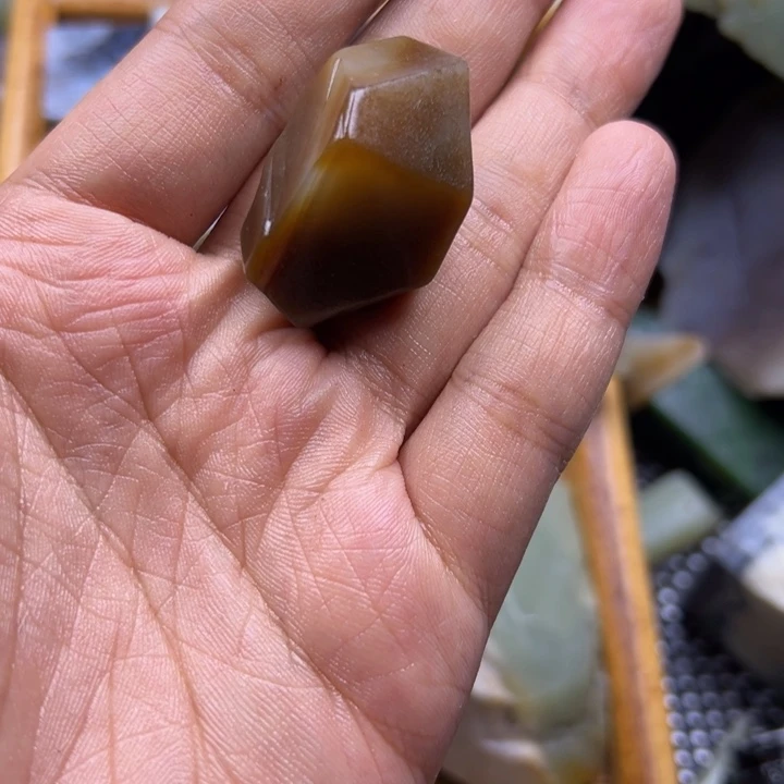 似***华未镶嵌手链和田玉