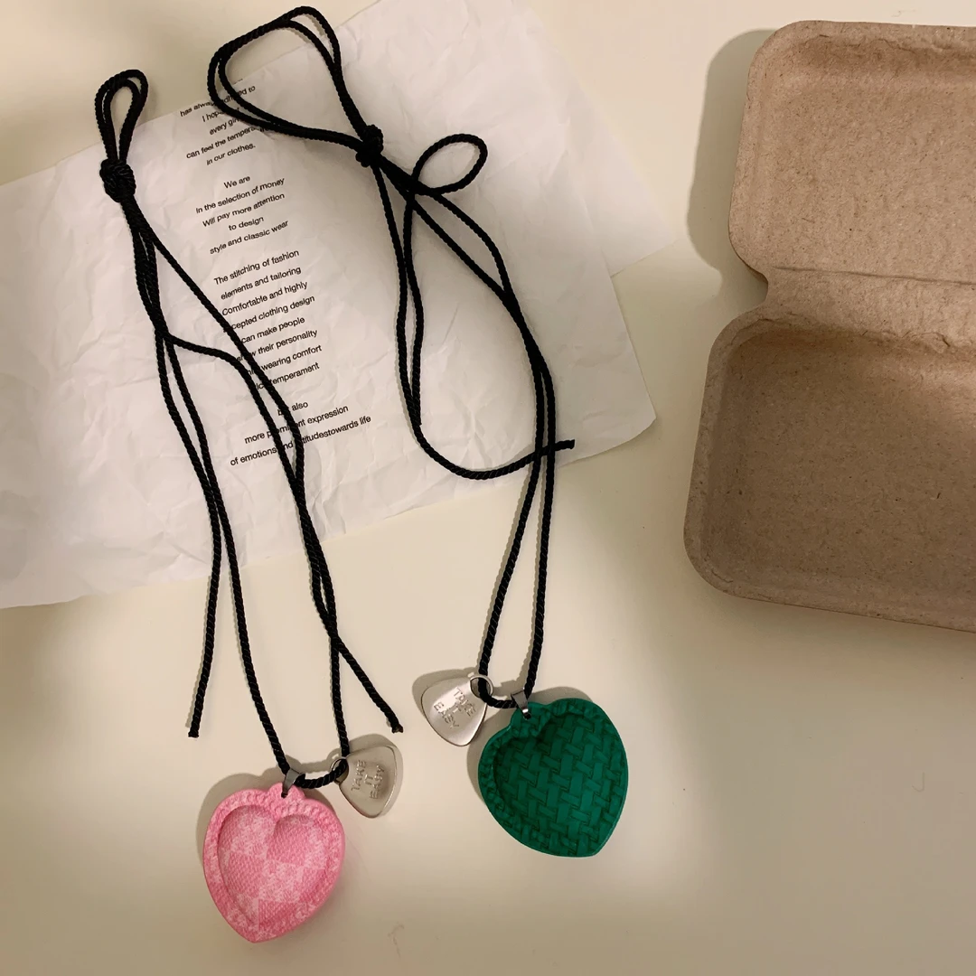 合金皮质项链 【浠儿家】时尚少女潮流搭配皮质饱满小爱心长项链