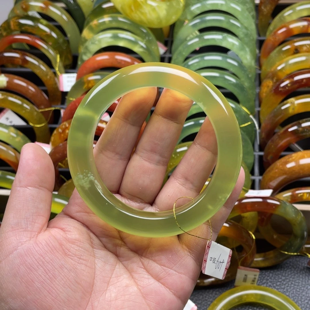 未镶嵌蛇纹石玉手镯n****g