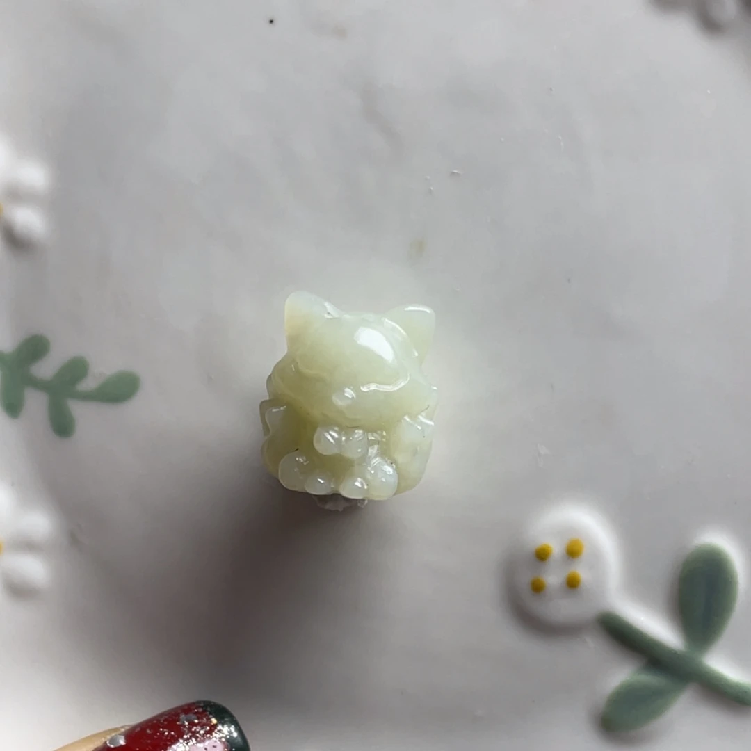 和田玉未镶嵌颈饰九尾狐