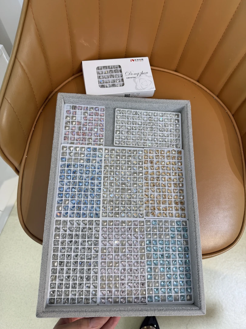 8颗装28号爱心混装8.8*8mm东洲水晶美甲饰品美甲钻饰美甲饰品