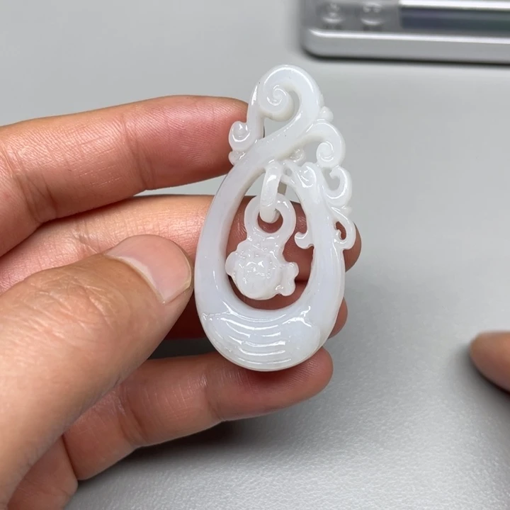 和田玉吊坠(不含链)未镶嵌隐**名