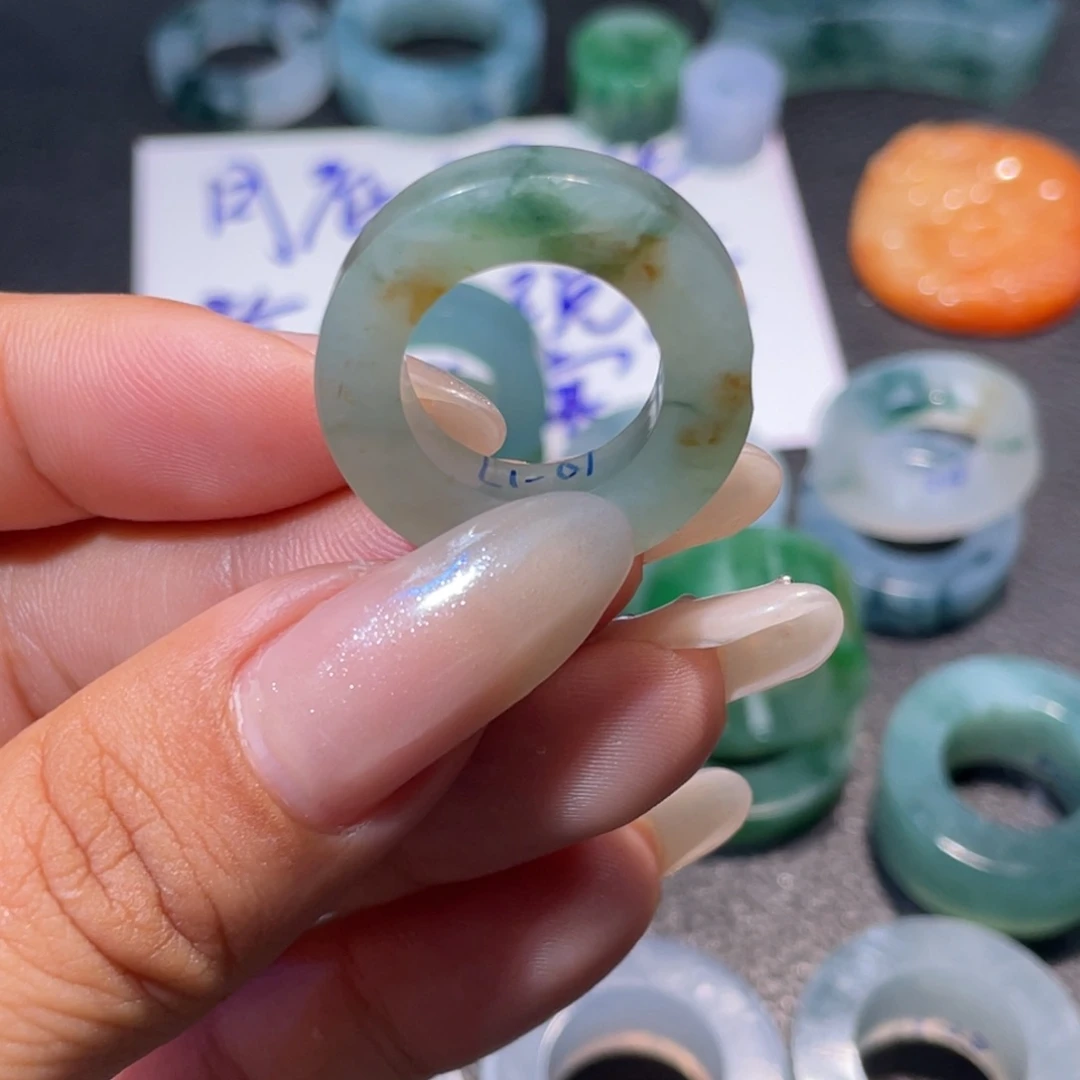 定制翡翠未镶嵌天然翡翠10-17圈有纹