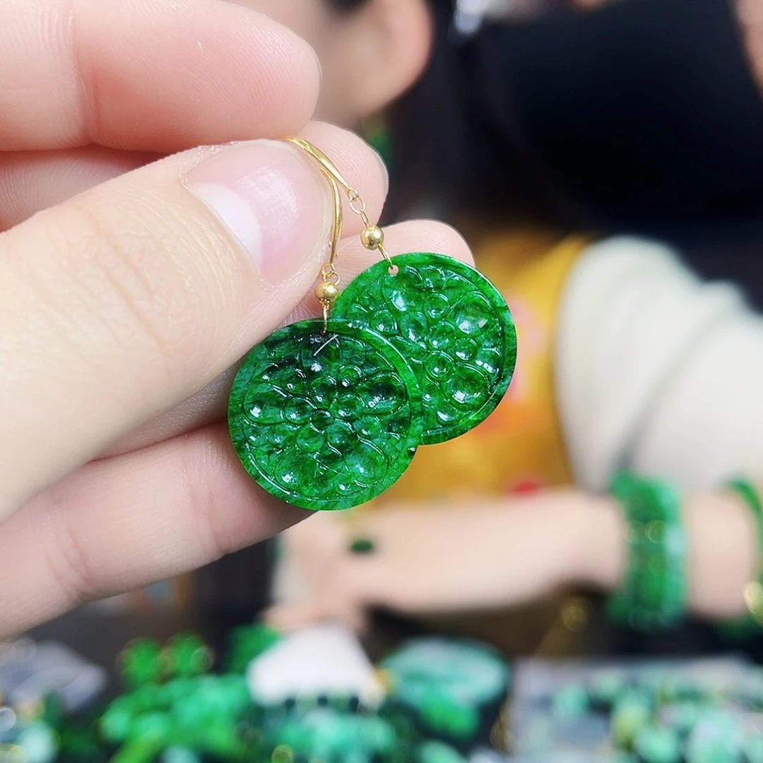 翡翠颈饰18K金镶嵌耳饰