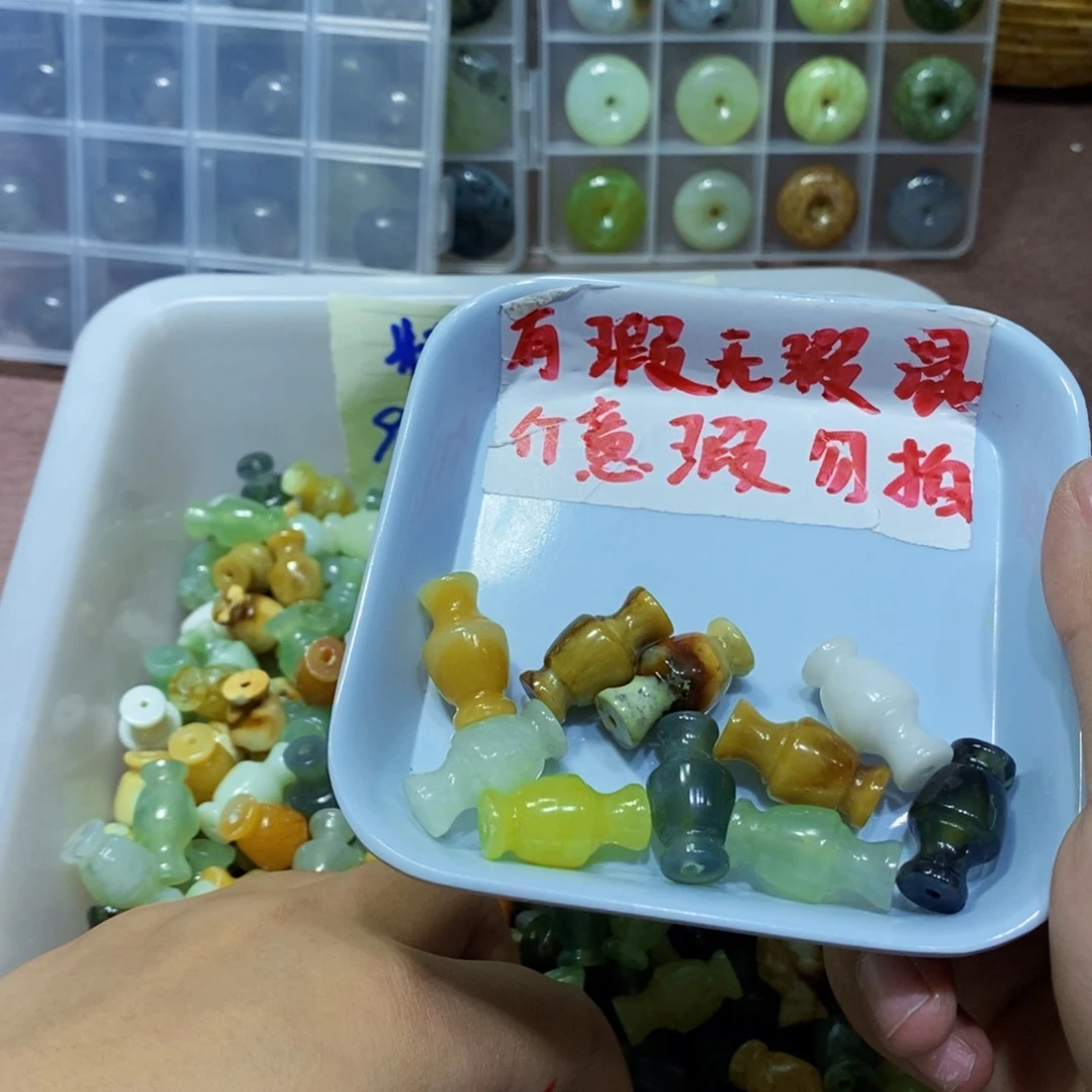 未镶嵌蛇纹石玉556