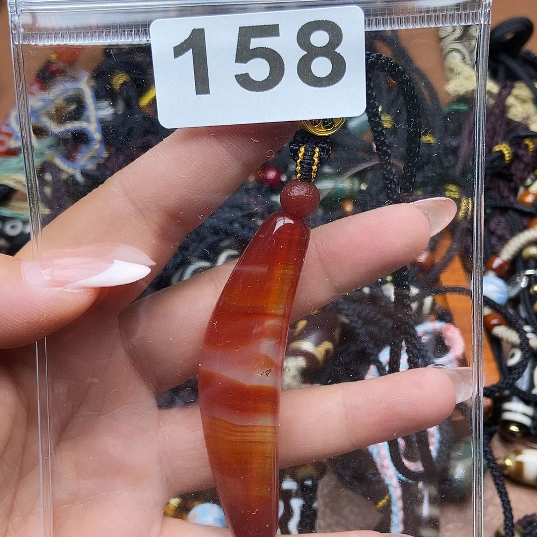 玛瑙/玉髓颈饰未镶嵌之****）