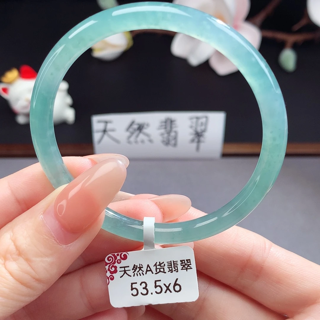 翡翠手镯（圆镯）未镶嵌