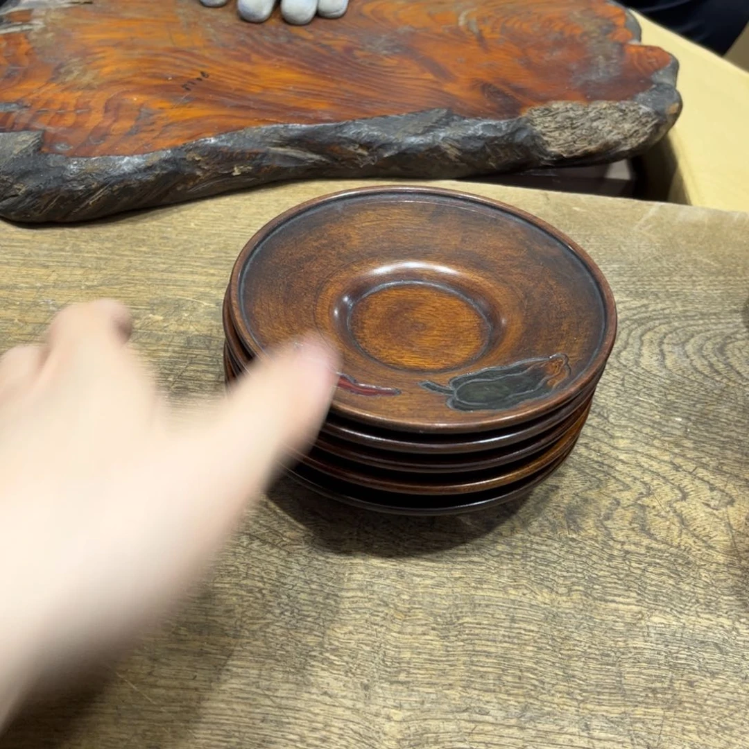 摆件裘****?茶茶茶茶茶茶茶茶