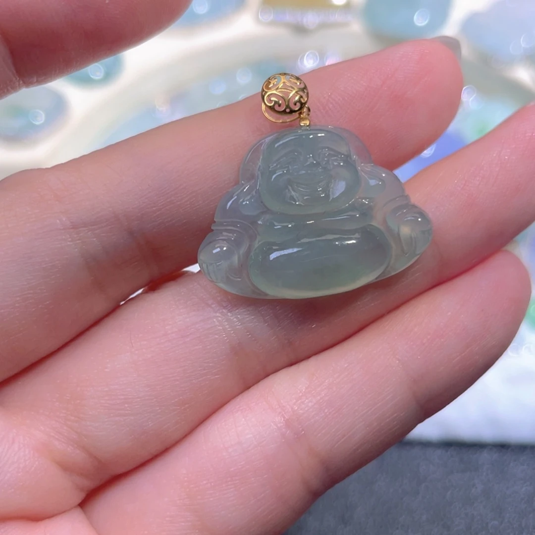 翡翠18K金镶嵌颈饰翡翠