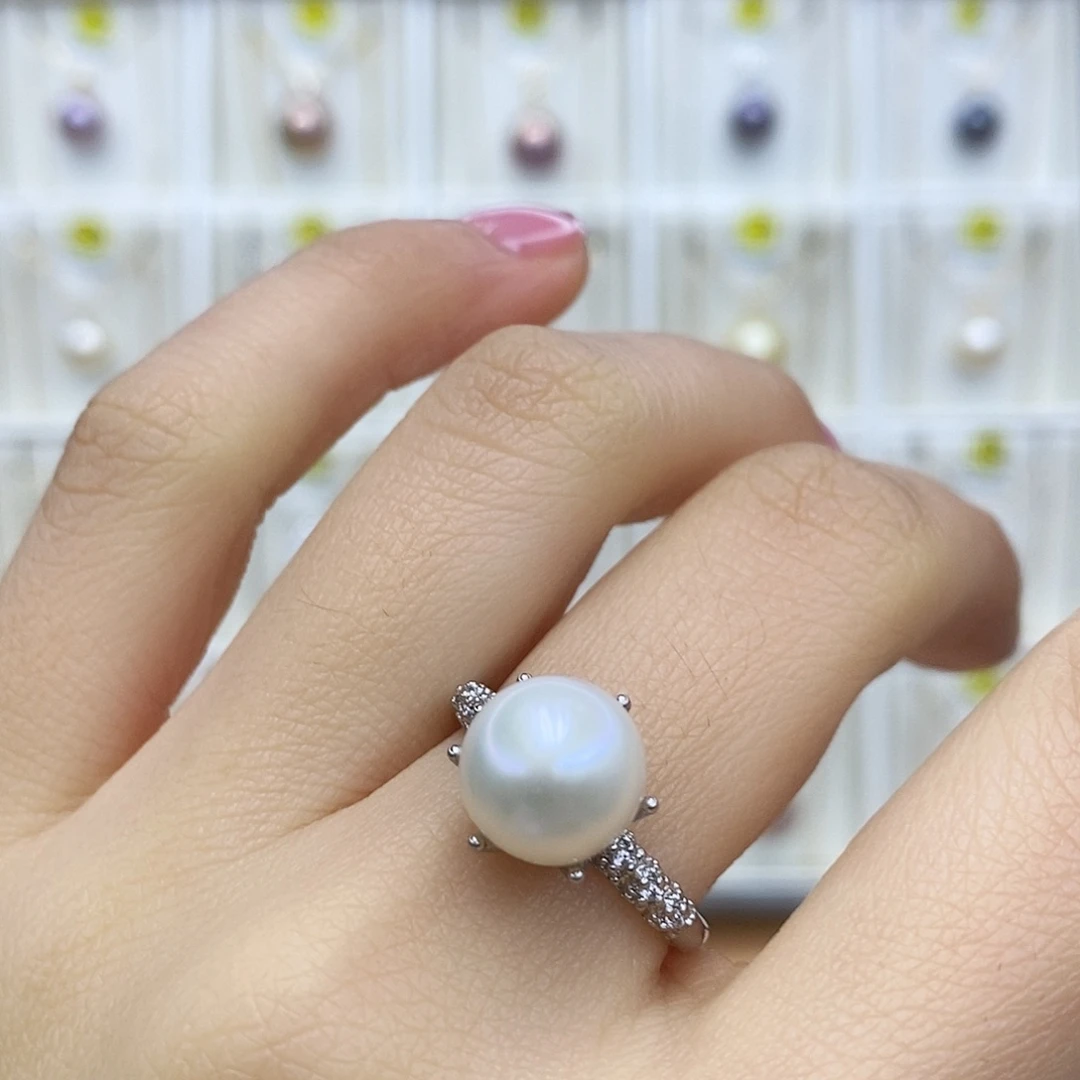 淡水珍珠吊坠(赠链)未镶嵌