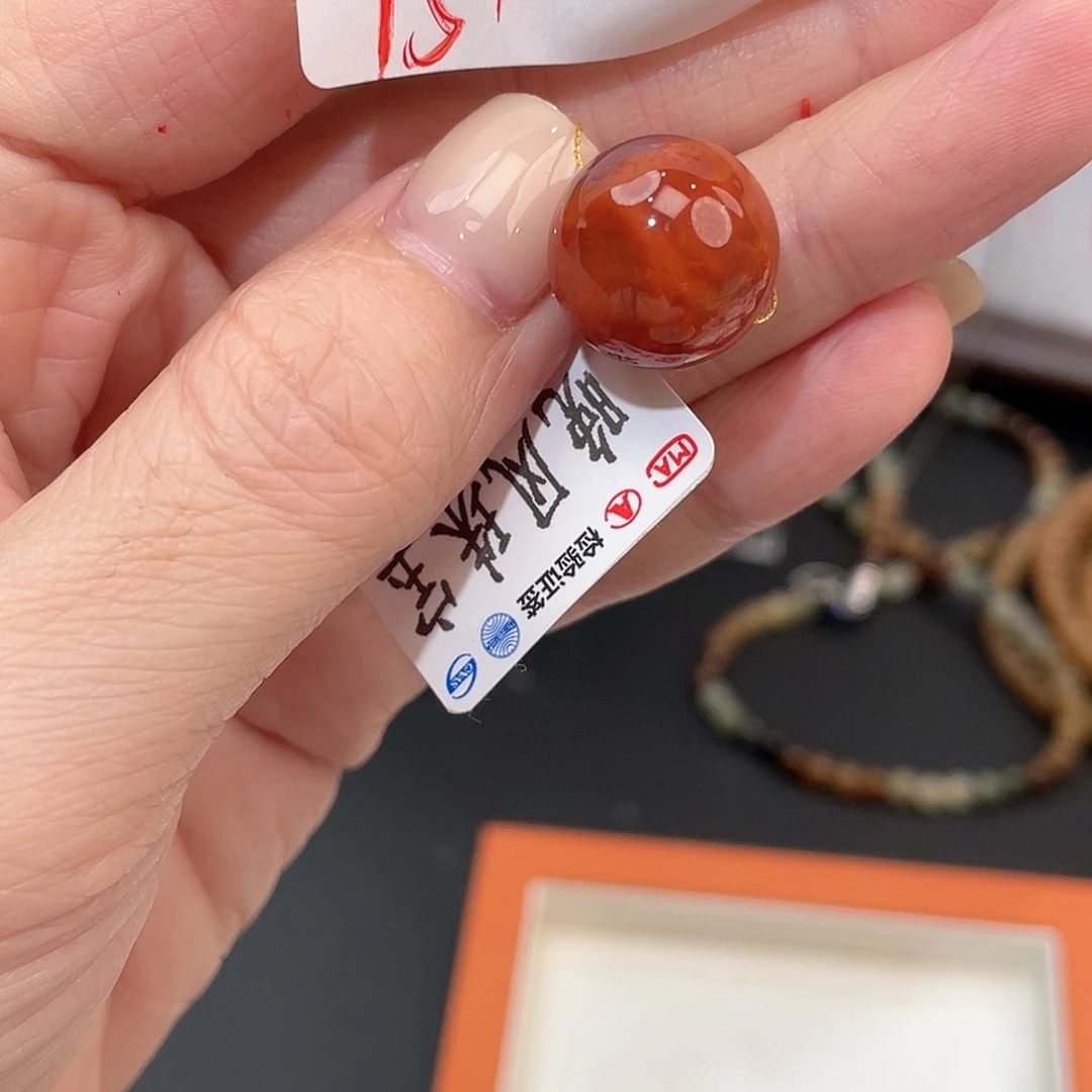 南红玛瑙未镶嵌珠宝半成品Q32