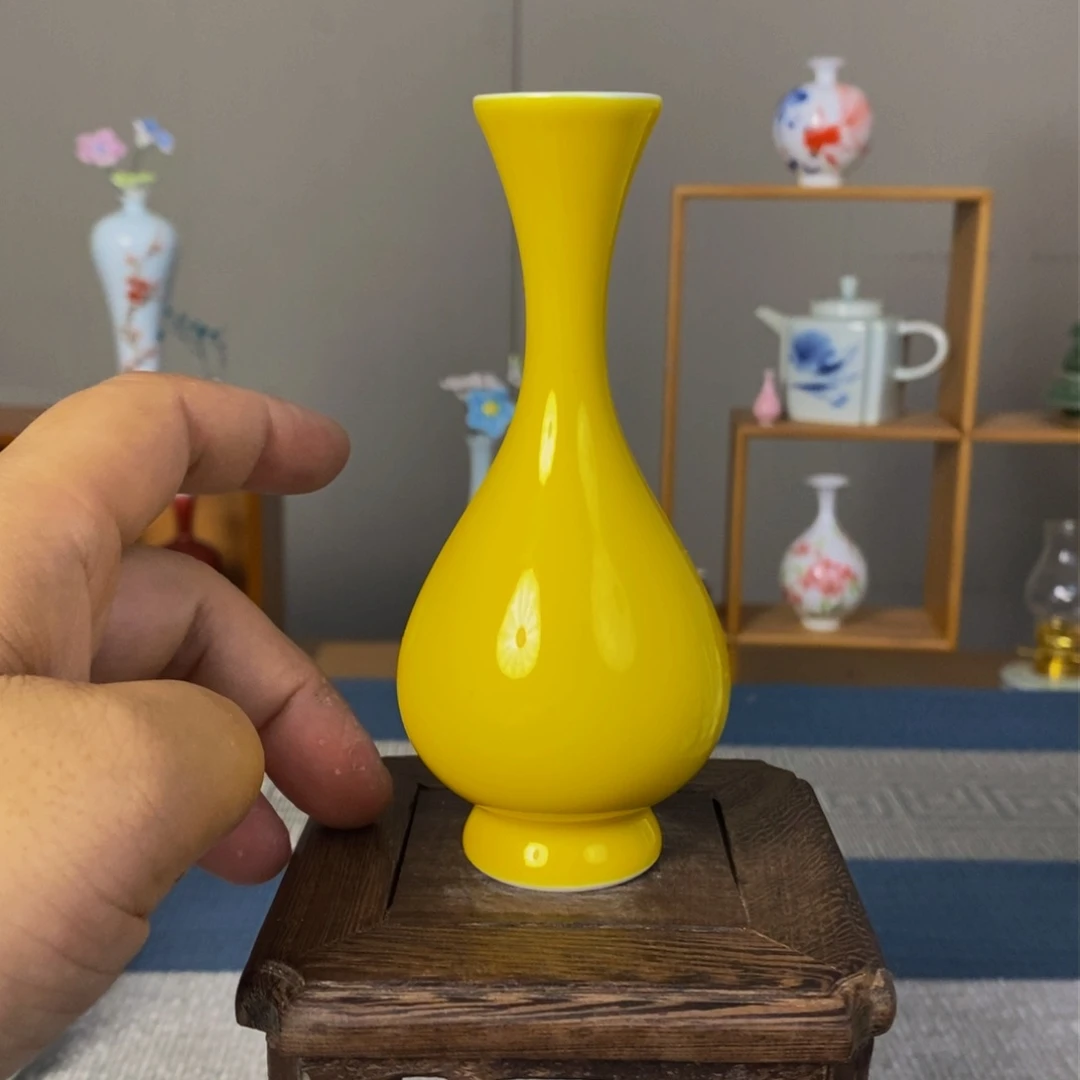 摆件景德镇瓷器精品陈列