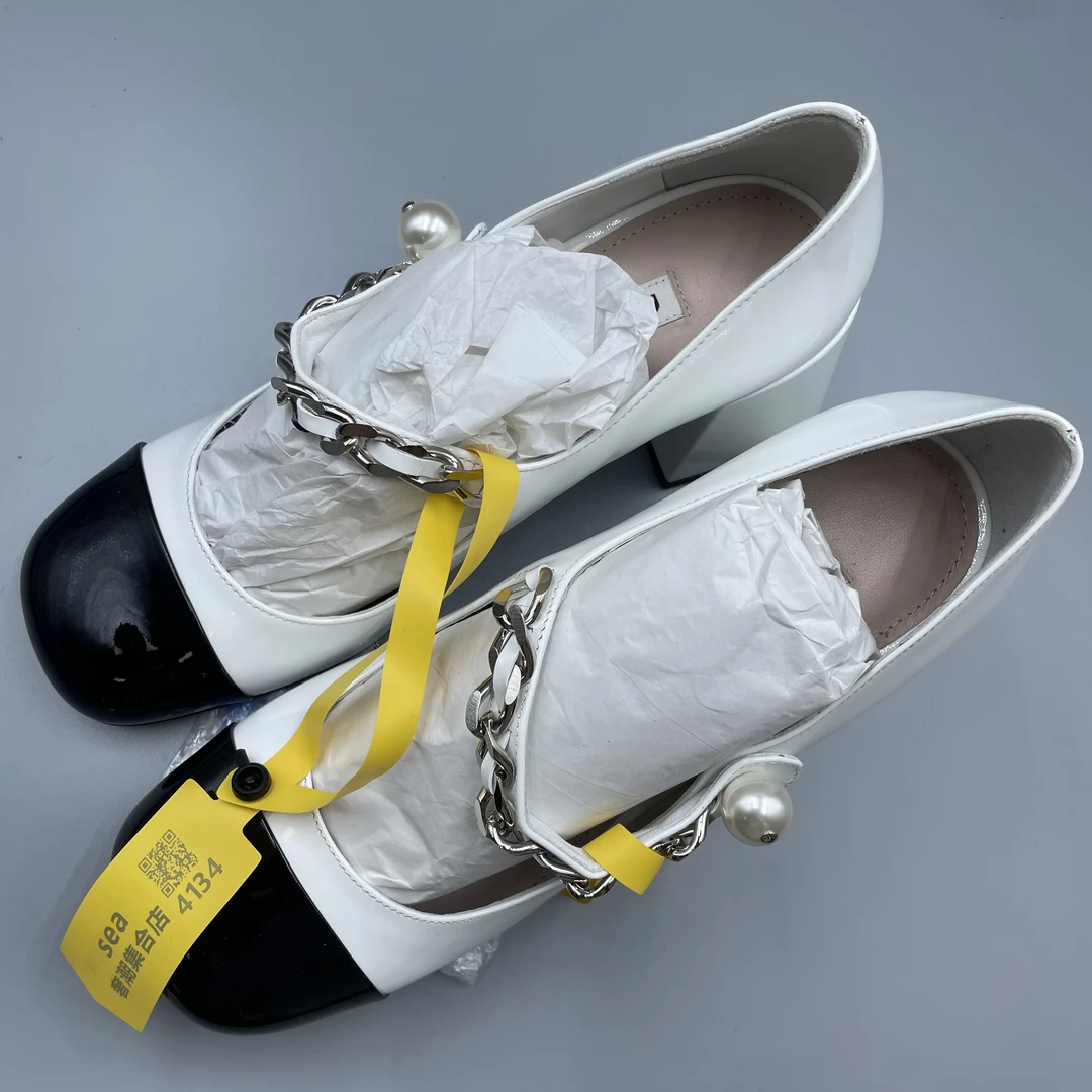 99新 MIU MIU/缪缪 (有盒）金属链条珍珠装饰方跟高跟鞋 37/4134