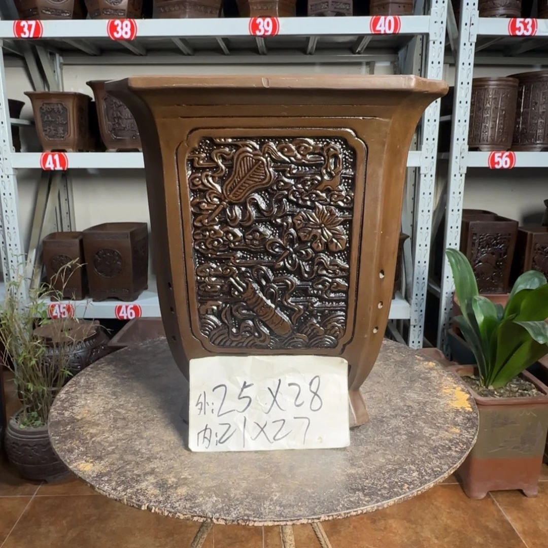 紫砂花盆，有1厘米左右尺寸差距，有色差