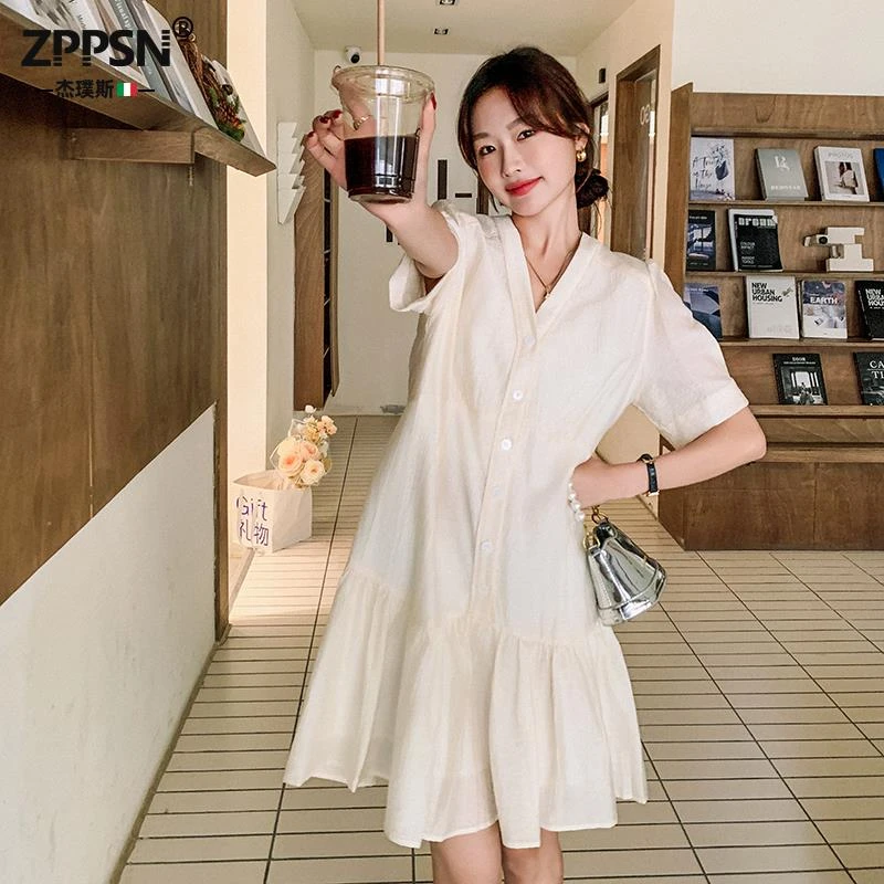 ZPPSN气质温柔米白色连衣裙女夏季2025时尚新款法式慵懒松弛感V领