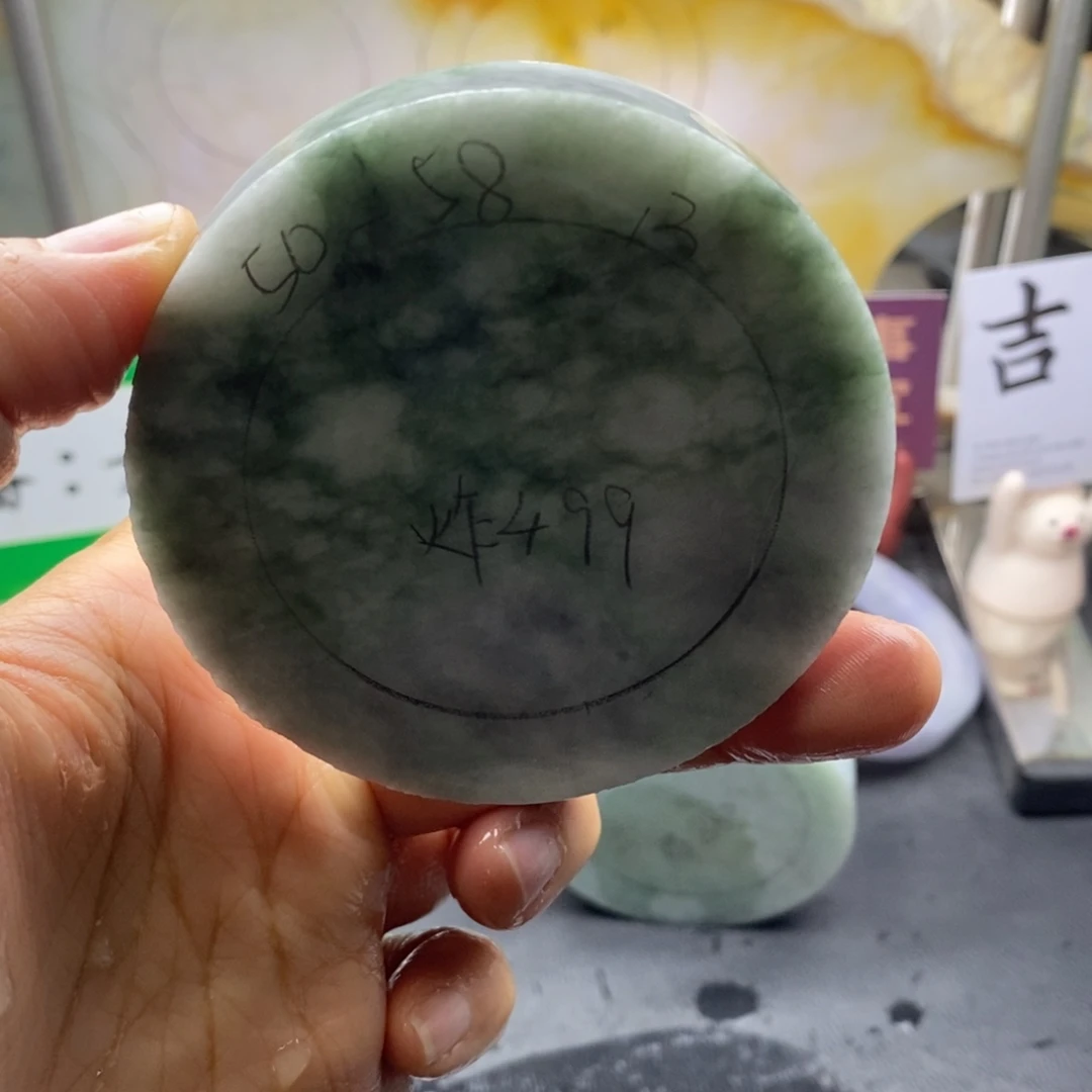 定制翡翠未镶嵌翡翠手镯