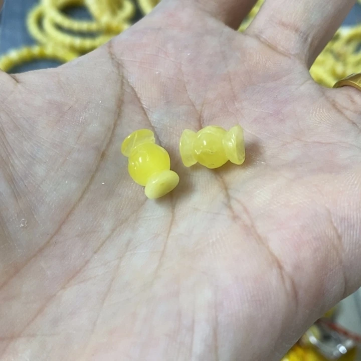 未镶嵌蜜蜡裸石多样性发货