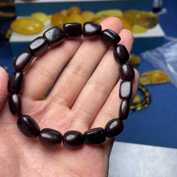 未镶嵌琥珀珠宝奇石