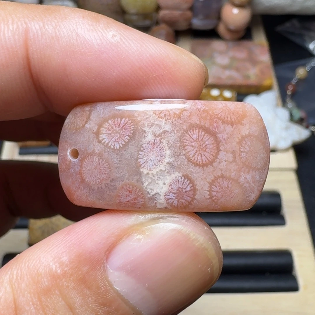 硅化玉未镶嵌纯天然色有机玉石保真色
