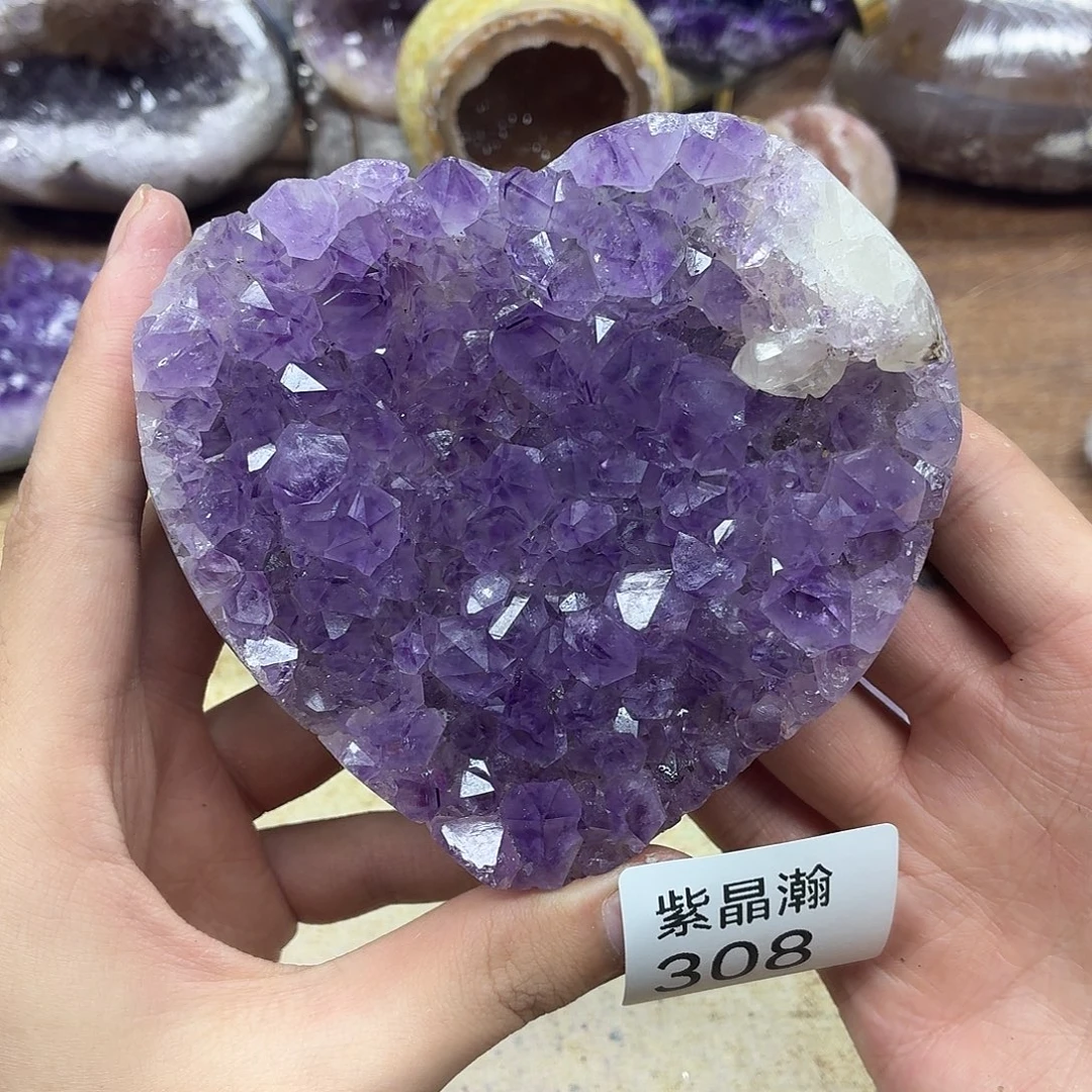 未镶嵌水晶大型摆件（非配饰）