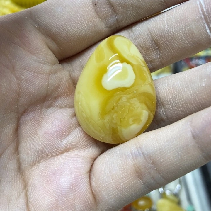 裸石蜜蜡未镶嵌吊坠