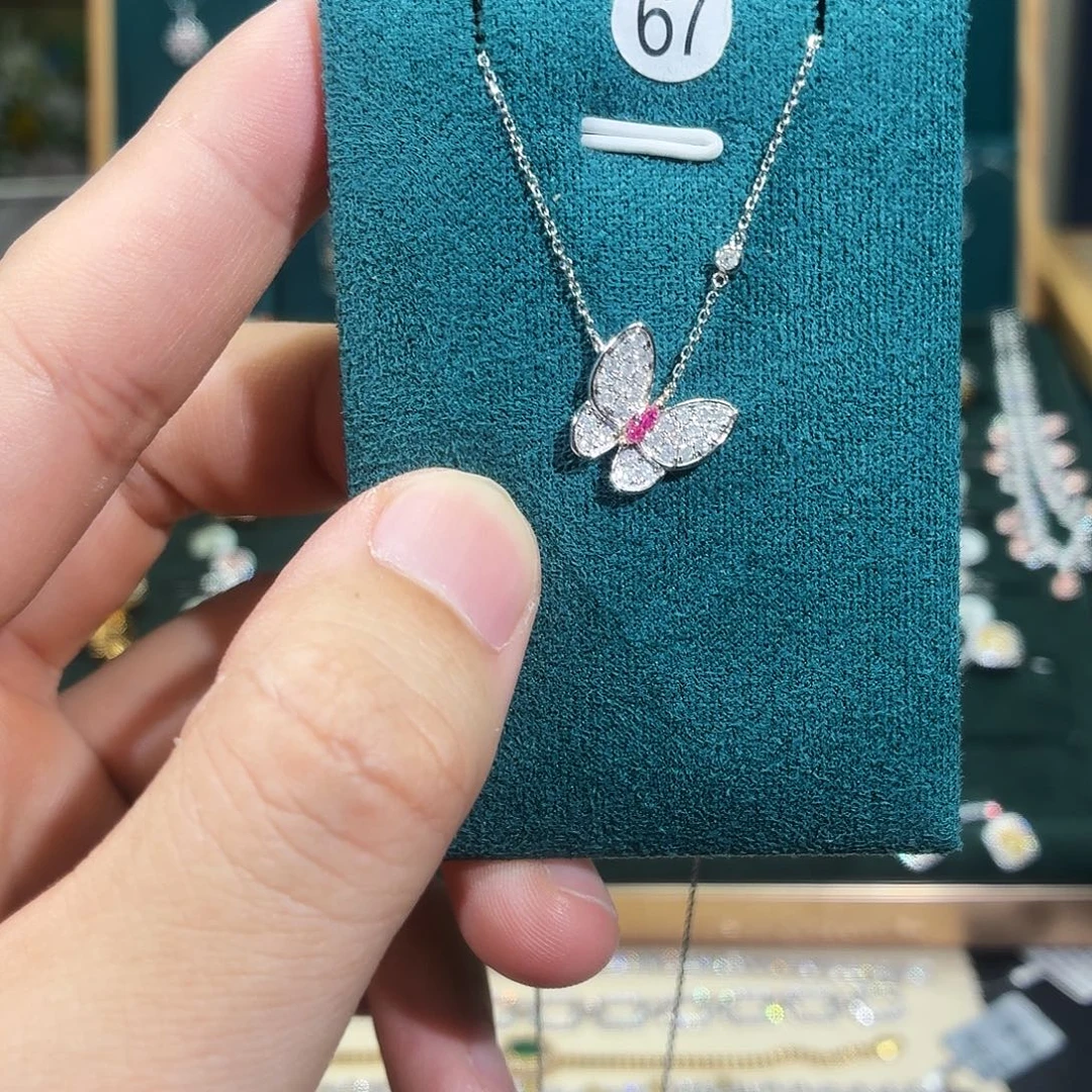 颈饰钻石18K金镶嵌项链