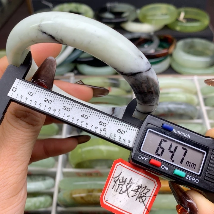 蛇纹石玉未镶嵌手镯515