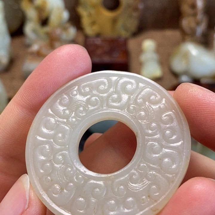 和田玉（糖玉）未镶嵌颈饰