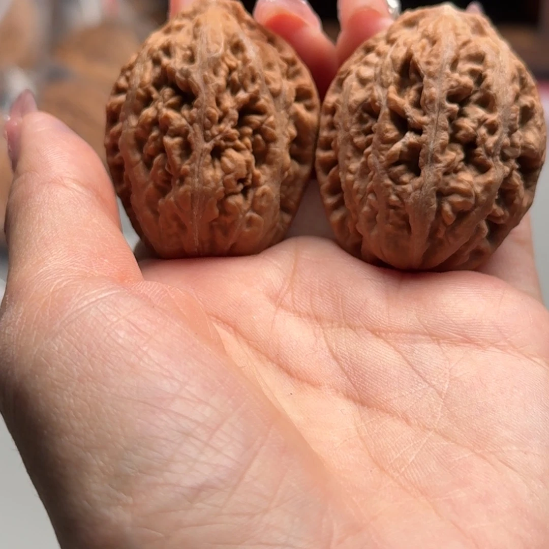 文玩核桃把件关东木子楸百核244花皮