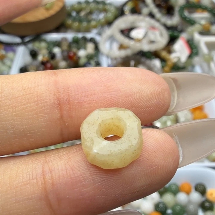 和田玉未镶嵌珠宝半成品