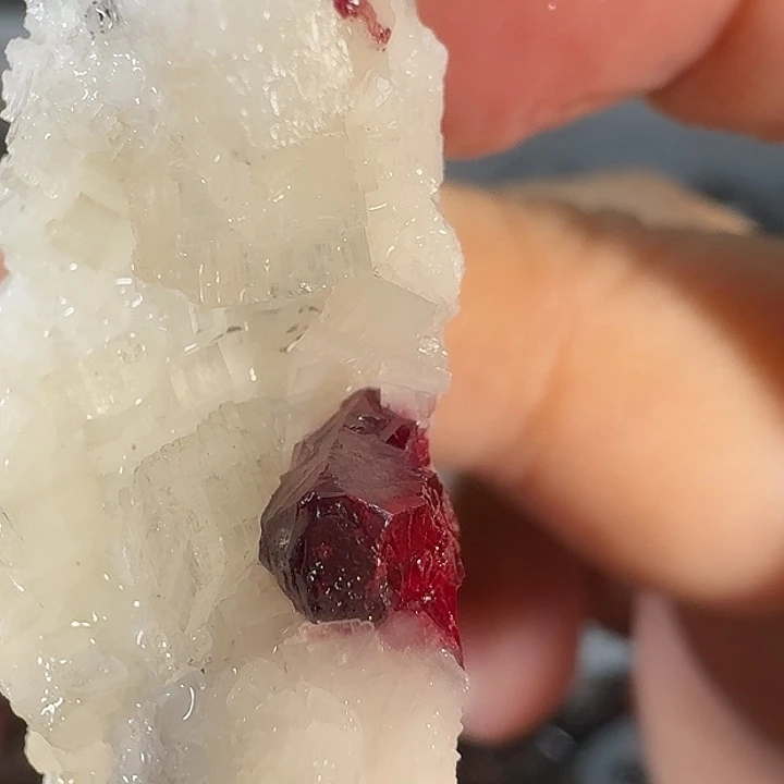 天然辰砂18克单晶天然朱砂原石