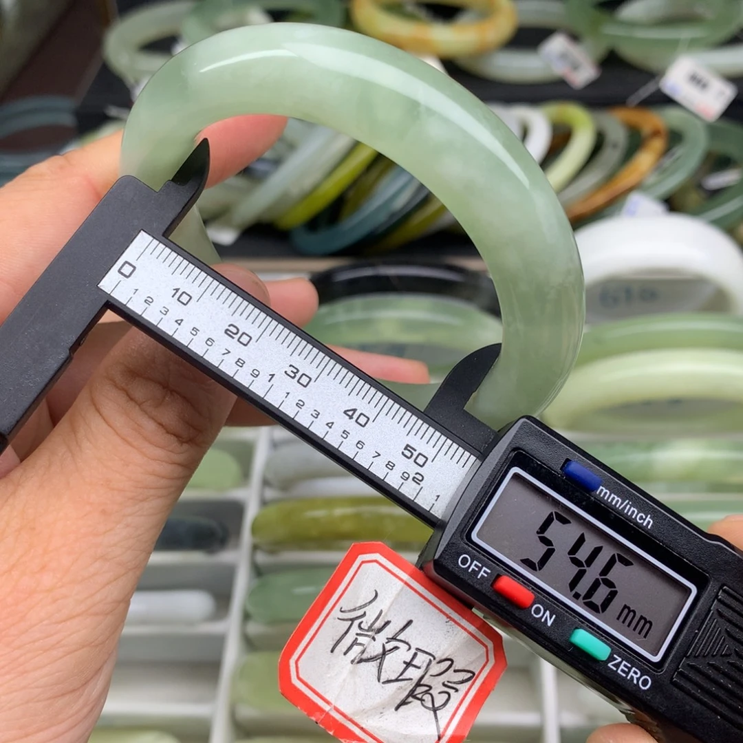 未镶嵌蛇纹石玉手镯651
