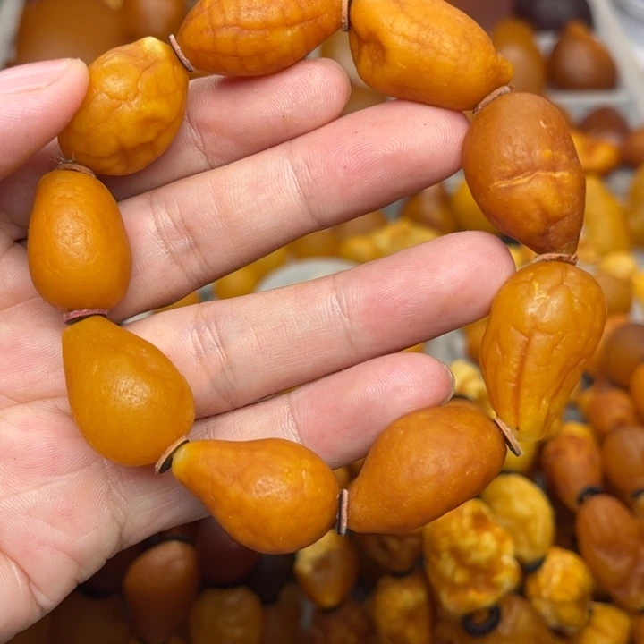 琥珀未镶嵌裸石天然蜜蜡手串