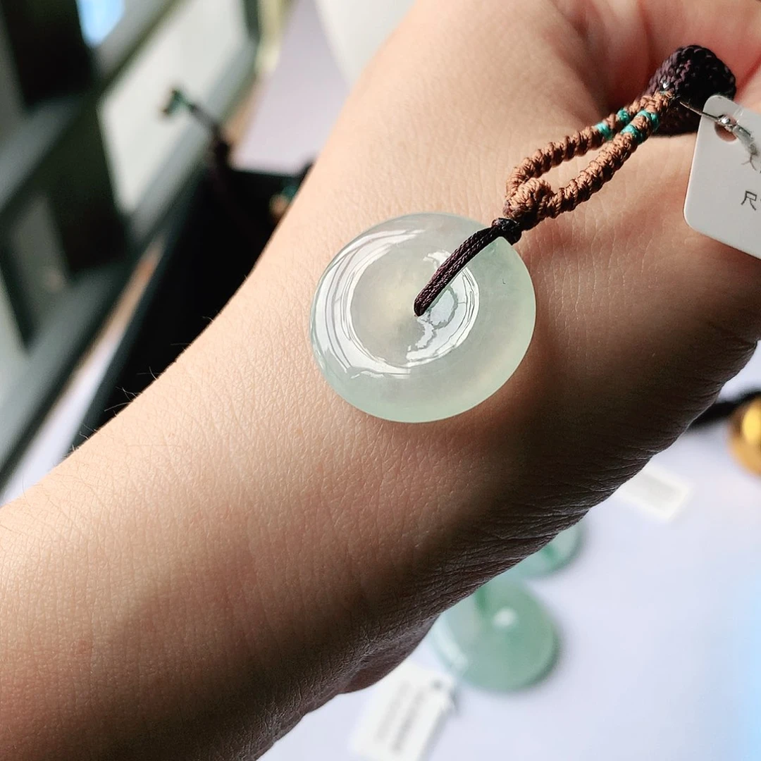 翡翠未镶嵌颈饰翡翠8，21.2/4.5