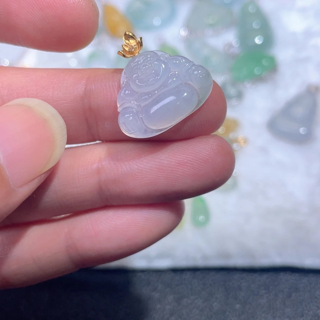 翡翠18K金镶嵌颈饰翡翠