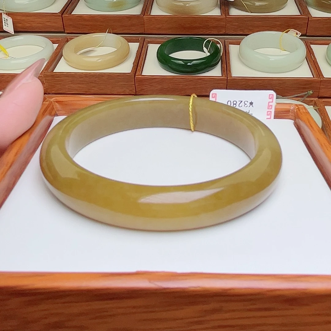 和田玉手镯未镶嵌53.3