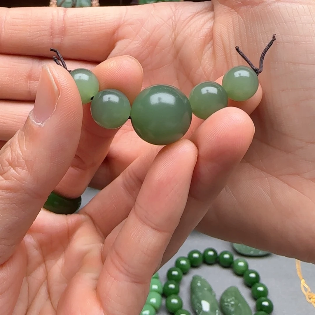 未镶嵌和田玉挂件