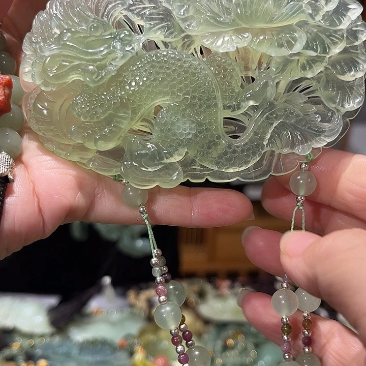 未镶嵌岫玉毛衣链
