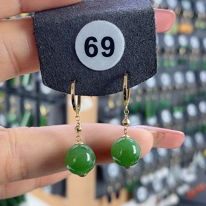 和田玉18K金镶嵌耳饰