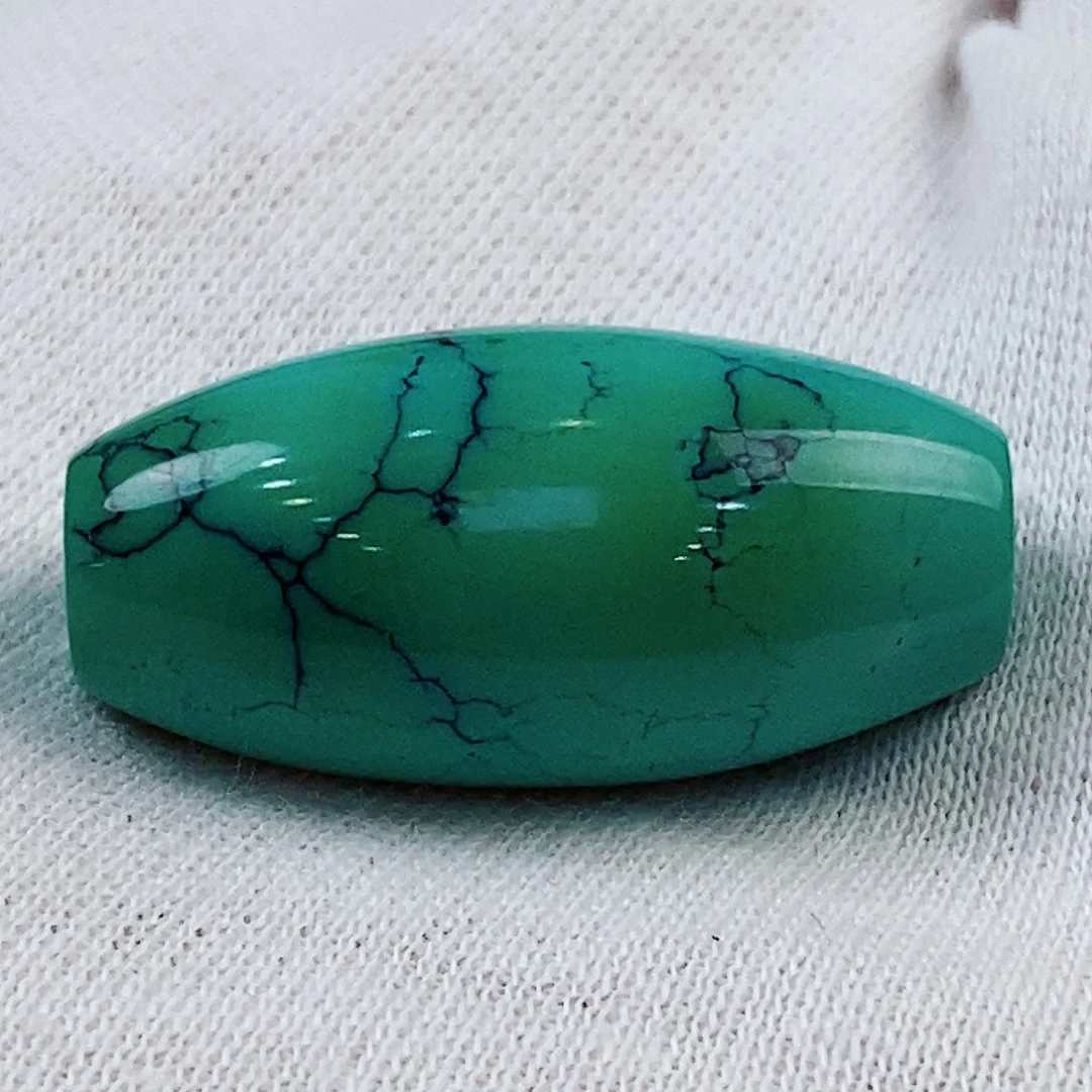 是****绿松石未镶嵌原矿无优化