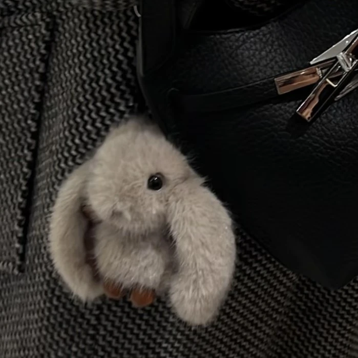 新款毛绒包包挂饰钥匙挂坠大眼萌兔兔