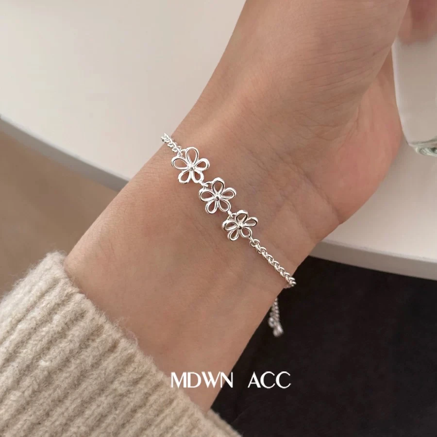 925银手链 韩版S925纯银镂空花朵手链女小清新简约时尚甜美A44
