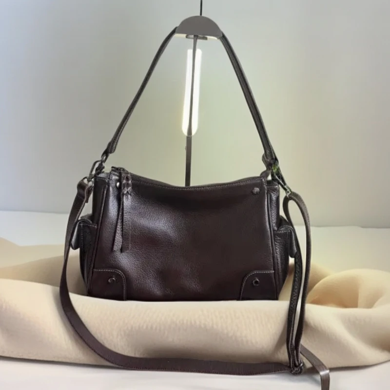 黑武士 头层牛皮铆钉机车时尚百搭单肩腋下斜跨包 8720#