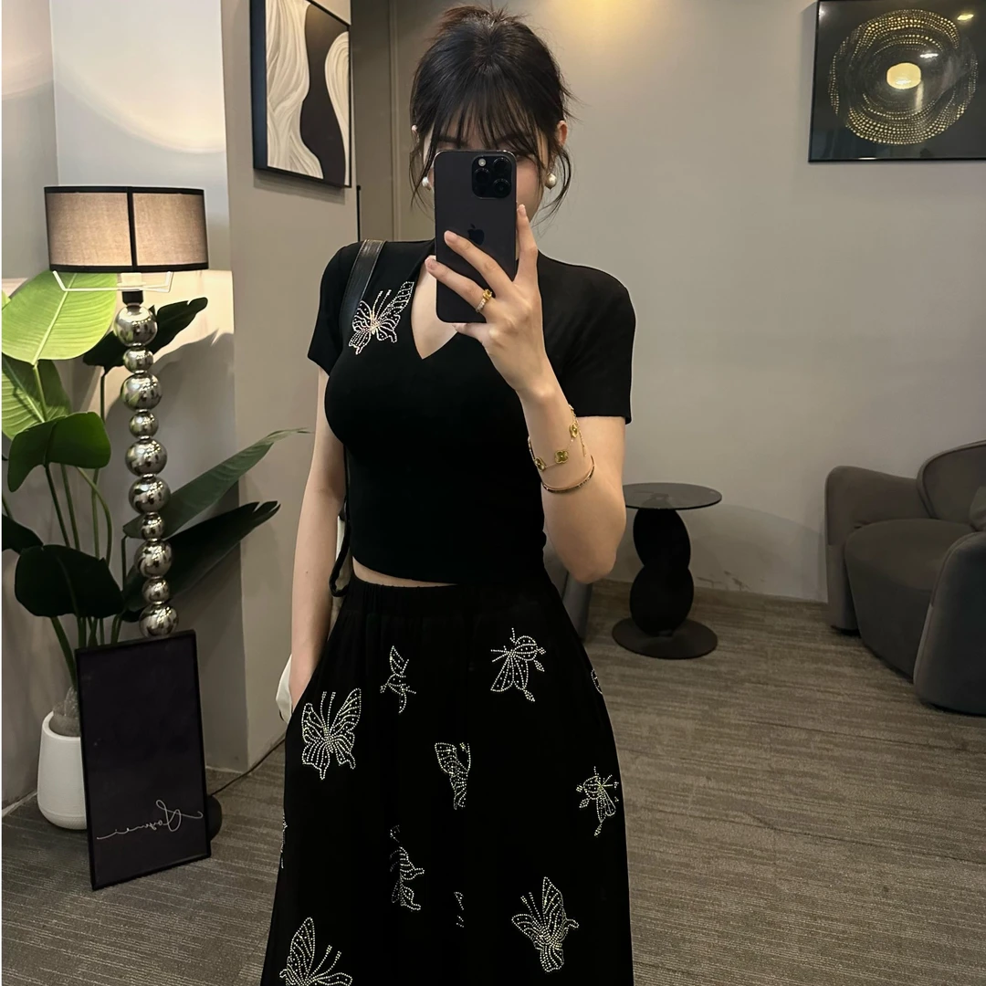 【Gouya】法式高级感蝴蝶满天星短袖套装女早春气质穿搭黑色套装女