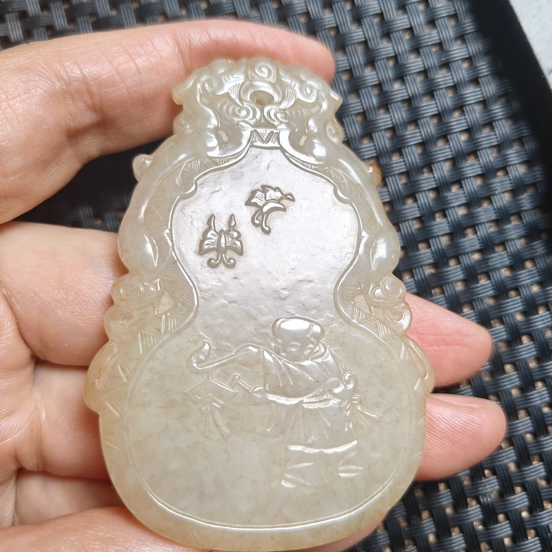 白玉葫芦牌温润玉质雕刻精美